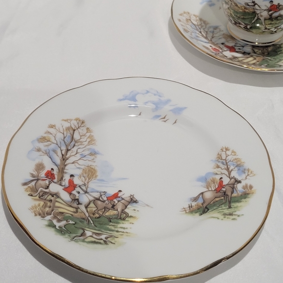 Equestrian bone china 6 1/2 " Duchess England desert plates Fox Hunt Horses - Picture 8 of 10